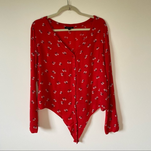 PAPERMOON | Cropped front-tie - Picture 2 of 4